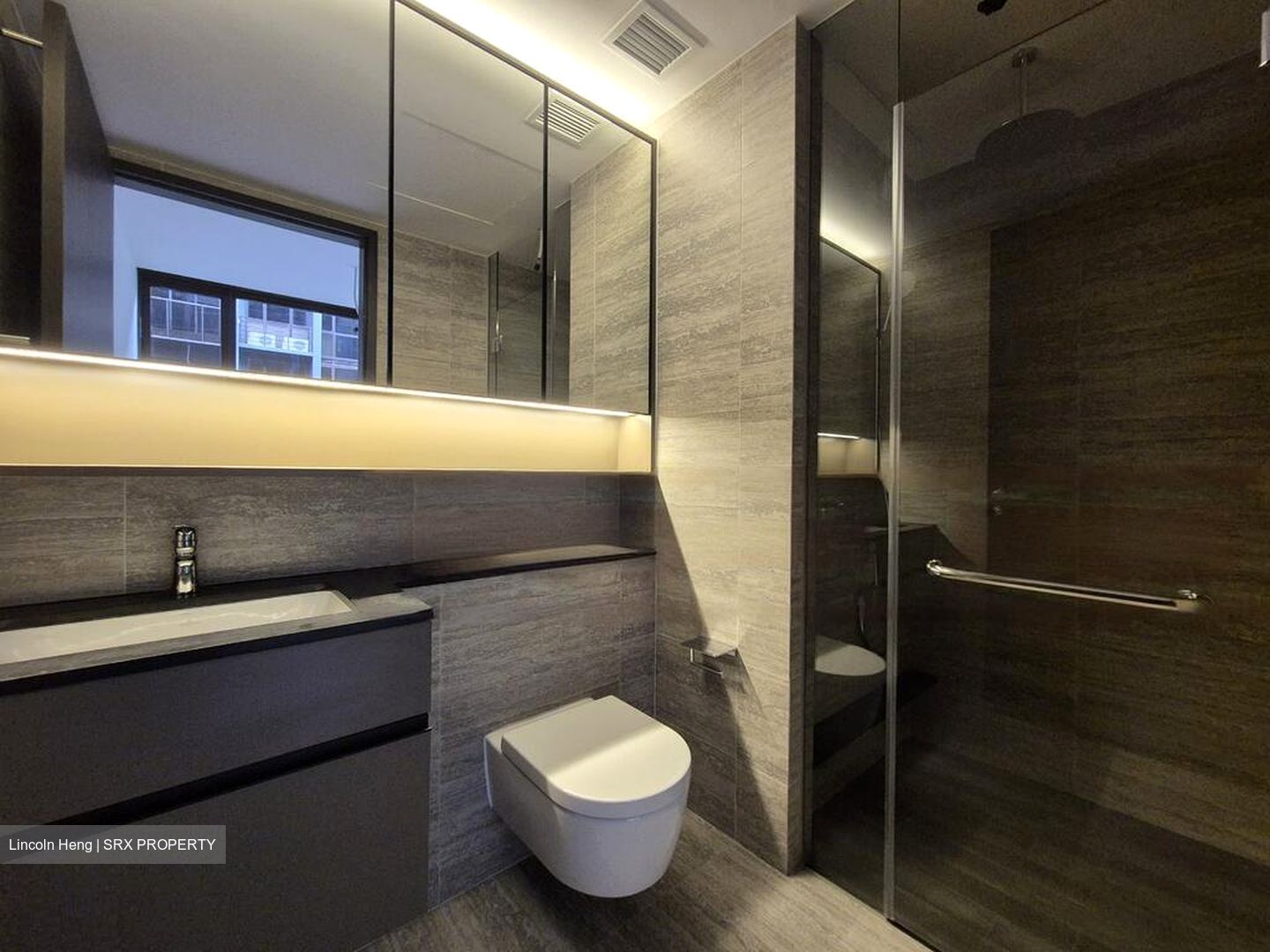 The Commodore (D27), Condominium #470053651